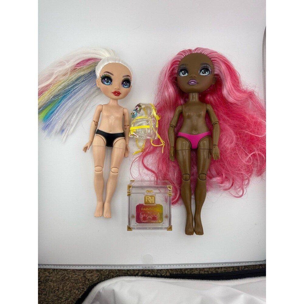 Rainbow High Lot Daria Roselyn and Amaya Raine series 2 with accessories